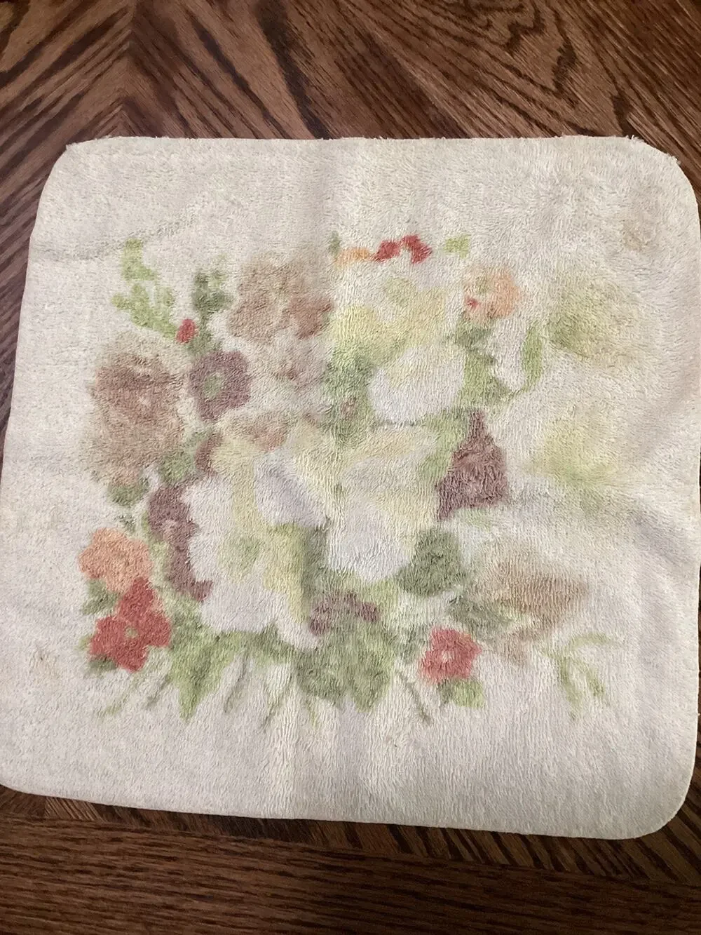 Vntg Royal Family By Cannon Pastel Bouquet Washcloth